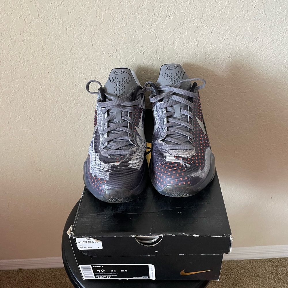 Kobe 10 “Pain”